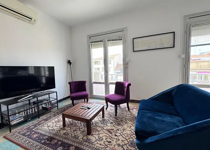 Apartment Place De L'ancre 3 Avec Garage 5 Min & Centre Le Grau-du-Roi